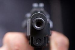 В Николаеве мужчина убил жену и застрелился