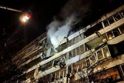 У Києві та області вже 8 загиблих, зруйновані багатоповерхівки, мінус 70 маршруток, перебої з опаленням (відео)