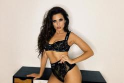 Настя Каменских поделилась пикантными снимками в белье (фото)