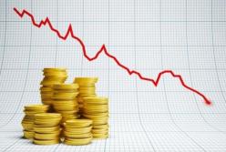 Зарплата меньше, а безработица – больше: Украину ждет падение экономики