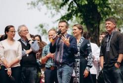 Вакарчук перерегистрировал на себя партию "партнеров"