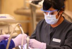 В Киеве временно запретили работу стоматологий