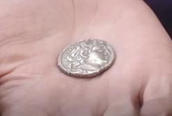 В Иерусалиме нашли монету библейских времен с портретом древнего божества (фото)