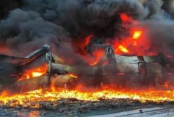 У Росії пролунали вибухи на нафтовому родовищі, від пожежі загорівся навіть ліс