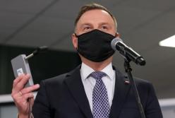 В Польше изобрели прибор, мгновенно выявляющий COVID в дыхании человека
