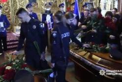 У Києві попрощалися з поліцейськими, які загинули в ДТП з Mercedes