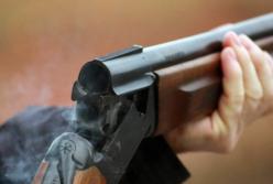 В Хмельницкой области мужчина застрелил знакомого, который стоял возле мишени