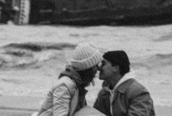 В Одессе на фоне потерпевшего крушение танкера устроили романтическую фотосессию (фото)