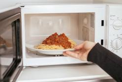 Названы продукты, которые нельзя разогревать в микроволновке 
