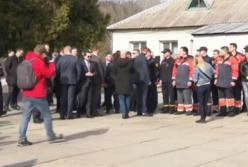 Владимир Зеленский прибыл в Новые Санжары (видео)