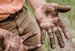 Обнаружена неожиданная польза грязи для психики