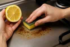 Як видалити плями від жиру з кухонних поверхонь без хімії