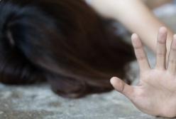 В Николаевской области мужчина изнасиловал 15-летнюю девочку