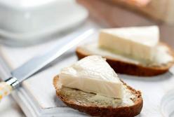 Учёные рассказали об опасности плавленого сыра