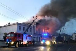 В Полтаве произошел масштабный пожар в кинотеатре (фото)
