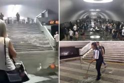 В Харькове затопило станцию метро (видео, фото)