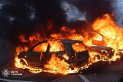 РФ вдарила по Харкову авіабомбами: вже 33 постраждалих, люди заблоковані в квартирах (фото, відео)