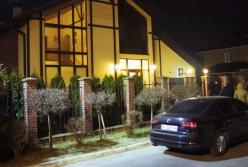 В доме экс-главы МИД застрелился мужчина (видео)