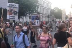 Лондон охватили масштабные протесты из-за назначения Джонсона премьер-министром (видео)