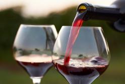 Ученые установили неожиданную пользу от употребления красного вина