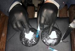 В Киеве на вокзале задержали пассажира с партией кокаина