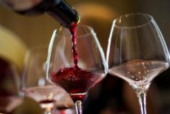 Ученые назвали самый безвредный алкогольный напиток