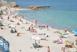 На одесских пляжах временно не рекомендуют купаться