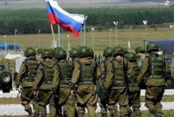 На учениях военных Путина гусеничная машина переехала солдата (видео 18+)