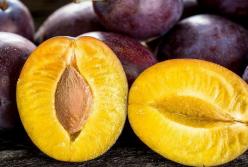 Врачи рассказали о пользе слив