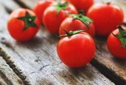 Диетологи назвали людей, которым категорически нельзя есть помидоры