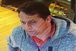 На заправке ограбили известного радиоведущего: подозреваемого зафиксировала камера видеонаблюдения (фото) - обновлено