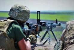Сутки на Донбассе: один военный погиб, семеро ранены