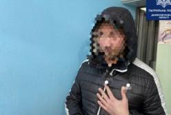 В Днепре продавщица зоомагазина устроила погоню за пьяным мужчиной, укравшим костюм для собаки (фото)