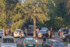 Контрабанда янтаря: В Польше задержали двух украинцев, назвались сотрудниками спецслужб