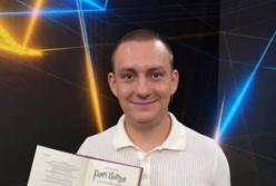 Оборонець Маріуполя отримав подарунок від Джоан Ролінґ після 1494 днів полону