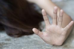В Харькове мужчина пытался изнасиловать девушку на кладбище