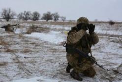 На Донбассе ранен украинский военный