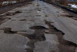 По ним опасно ездить: 9 ужасных дорог в Киеве, которые нуждаются в ремонте