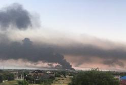 У Дніпрі після серії вибухів зникло світло: з’явилось відео прольоту ворожої ракети над містом