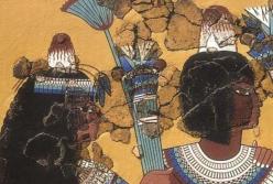 Ученые обнаружили загадочные колпаки, известные по древнеегипетским изображениям