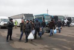 Возвращаться на неподконтрольный Донбасс отказались почти 50 человек