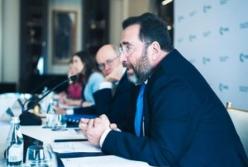 Російський бізнесмен, пов'язаний з Трампом, отримав дозвіл США на угоду з підсанкційним банком
