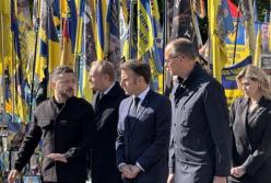 Четвірка лідерів країн-союзниць на Майдані в Києві, їх зустріли Зеленський із першою леді (відео)