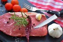 Медики назвали продукты, которые повышают давление