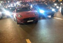 В сети высмеяли Ferrari, которая заглохла в центре Киева (фото) 