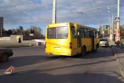 Пассажирка выпала из маршрутки в Одессе