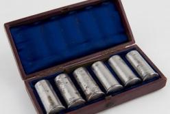 Музей в Лондоне просит опознать странные предметы (фото)