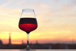 Развенчан миф о пользе употребления одного бокала вина в день