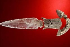 В Испании нашли хрустальный кинжал возрастом 5000 лет (фото)