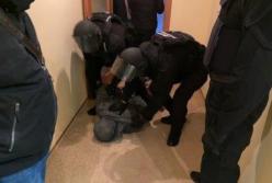 На Днепропетровщине банду задержали во время нападения с оружием на фермера